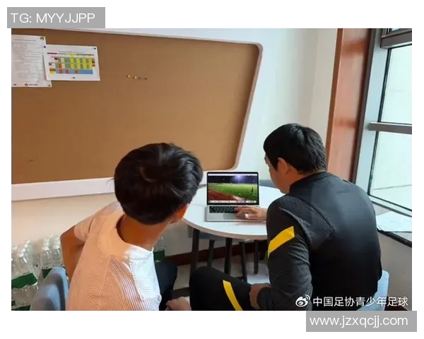 微训足球U16青少年训练营助力年轻球员成长与发展新机遇